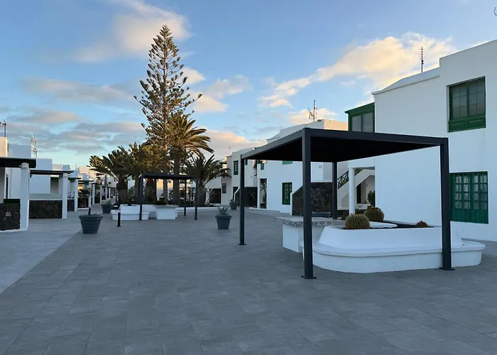 Sol Y Lava 卡门港